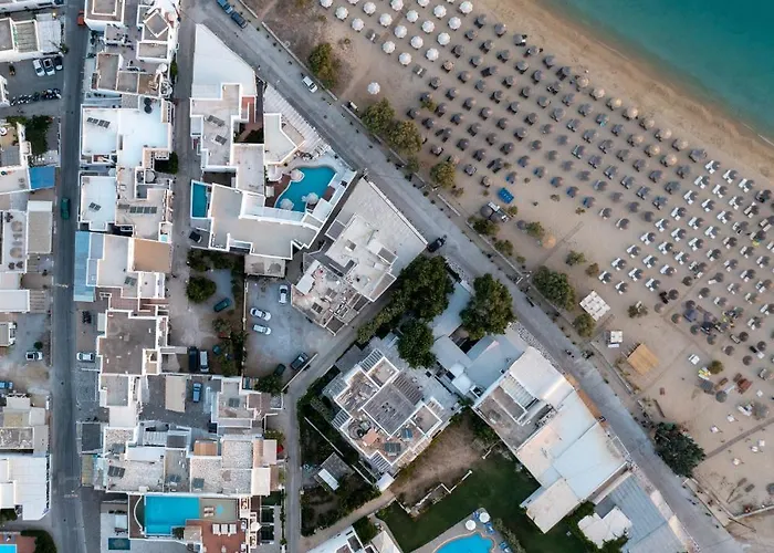 Πανσιόν Naxos Leisure 4*