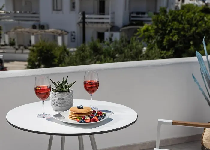 Naxos Leisure Πανσιόν 4*