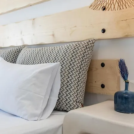 Naxos Leisure