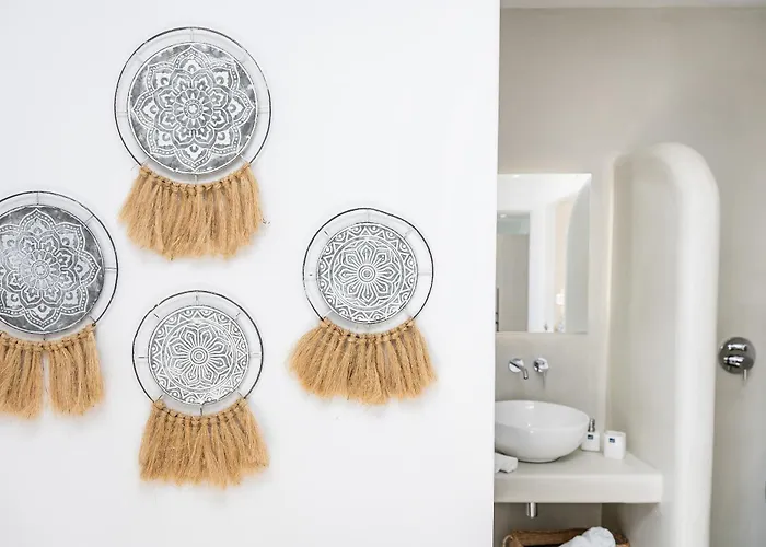 Naxos Leisure איוס פרוקופיוס